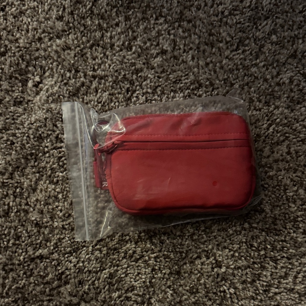 Red Women's Wallet - Picture 3 of 4